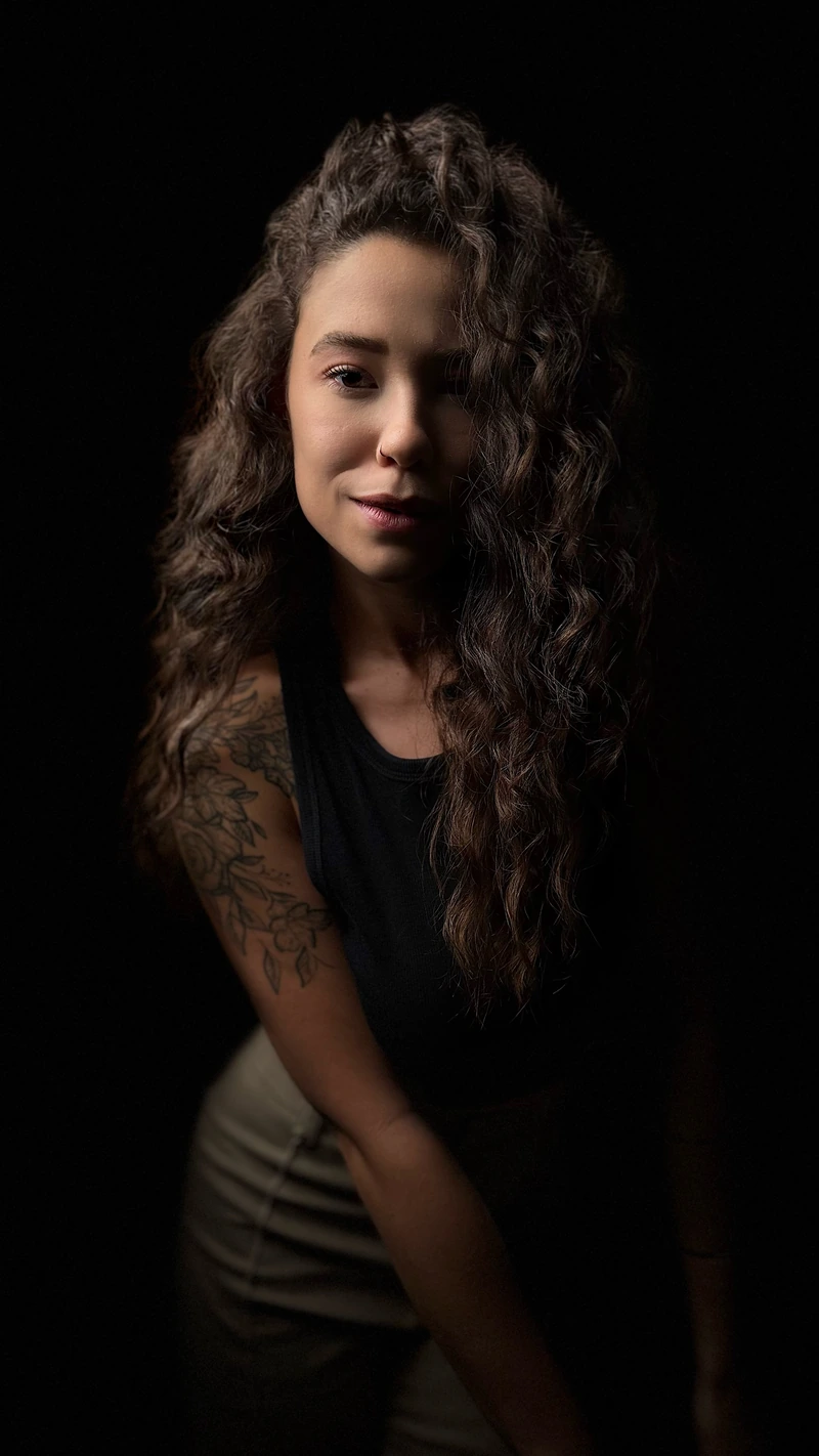 Portrait of Larissa Justino, creative director at Carus.
